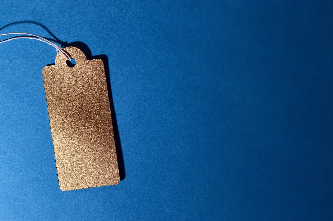white space, gold, blue, sell, to buy, message, template, paper, sale, price, tag, background, clothing, paperboard, string, card, discount, business, prices