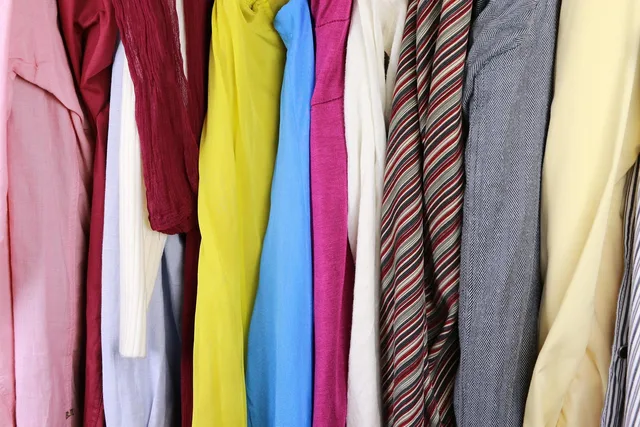 colors, shirts, wardrobe, shirt, clothing, colored, color, textiles, fabric, man, style, garment, wardrobe, wardrobe, wardrobe, wardrobe, wardrobe. Varianten und Verfügbarkeit korrekt zuordnen